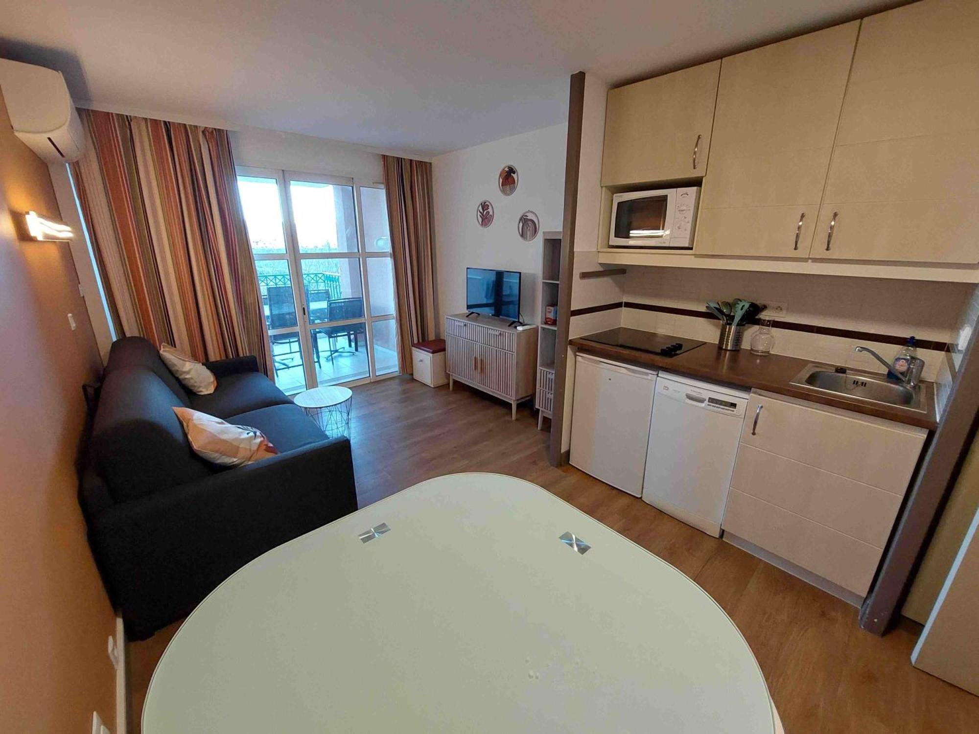 Cap Esterel Appartement Climatise Dans Le Centre Du Village Vacances Drammont Εξωτερικό φωτογραφία