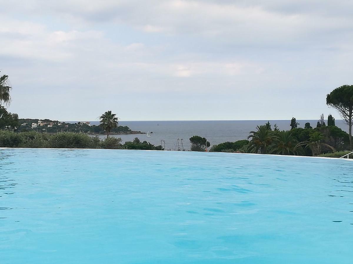 Cap Esterel Appartement Climatise Dans Le Centre Du Village Vacances Drammont Εξωτερικό φωτογραφία